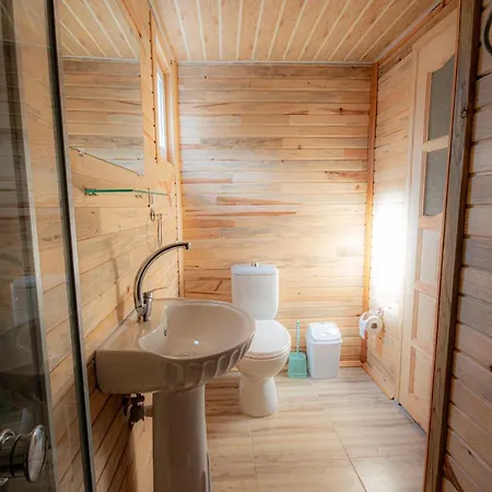 לינה וארוחת בוקר Alpstar & Restaurant 3*